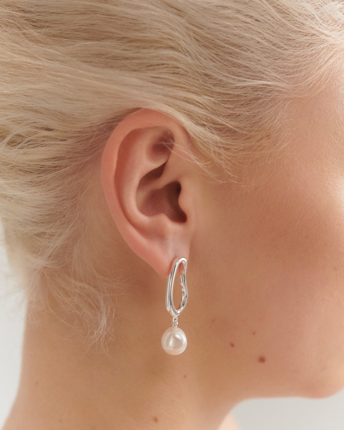 MILA EARRINGS - PEARLS - SAMPLES